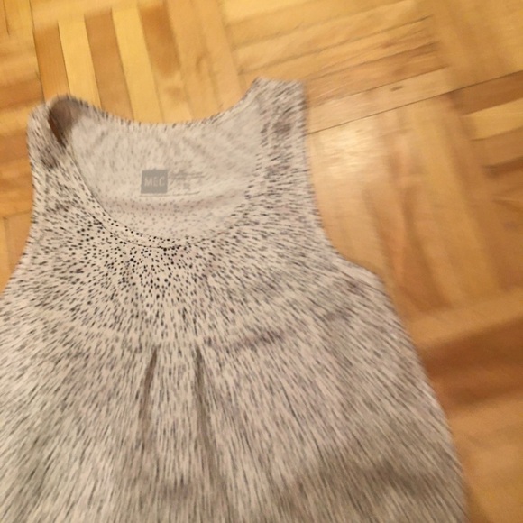 5/15$!MEC top​​ - Picture 2 of 4